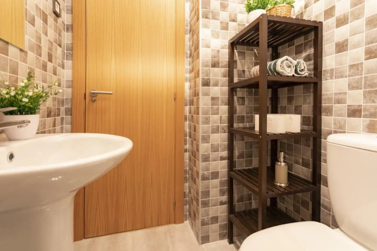 -Malagasunapts- Citycentre Rooftop Pool Apartment Malaga